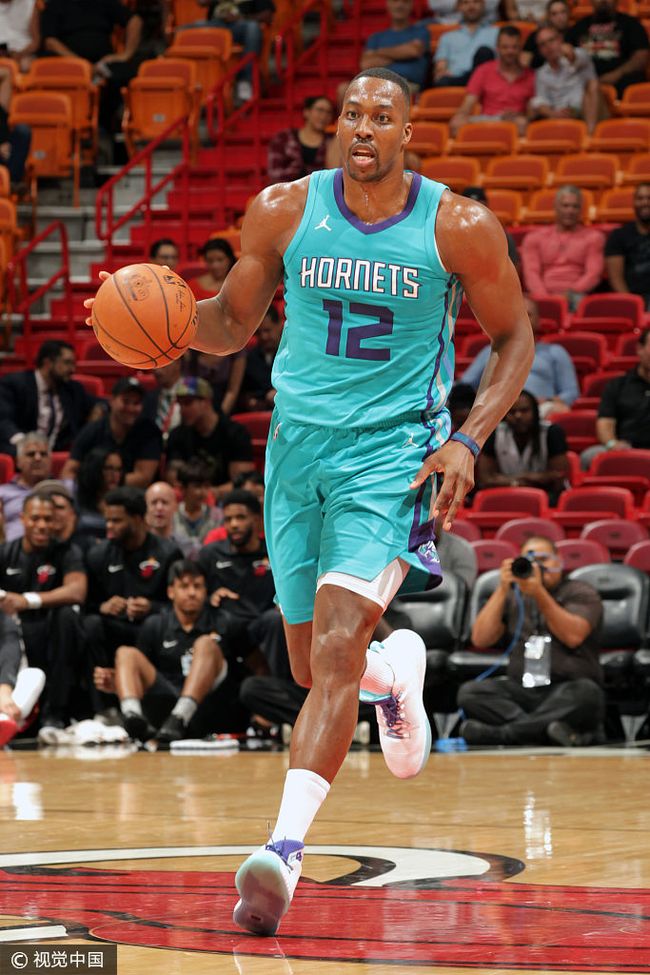 爱游戏首页入口国际比赛日体能课后，夏洛特黄蜂官宣签约备战CBA季后赛，媒体盛赞，更衣室氛围转暖的简单介绍